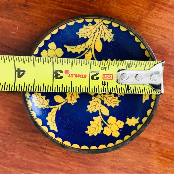 Vintage yellow blue & green floral cloisonné dish - Picture 5 of 8